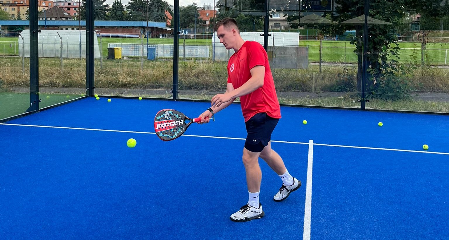 jakub forhend.jpg